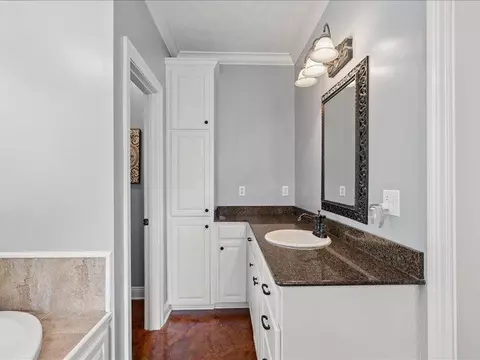 Bath - 1055 Kori Ln, Summit, MS 39666 photo 3 of 4
