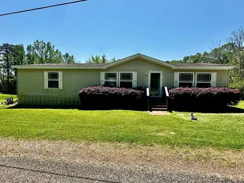 20 Longmire, Natchez, MS 39120