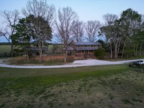 860 Floweree Rd, Redwood, MS 39156