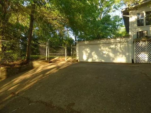 728 Delaware Ave, Mccomb, MS 39648 photo 22