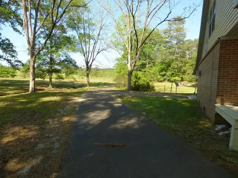 Exterior - 2074 Magnolia Pisgah Rd, Mccomb, MS 39648 photo 5 of 15
