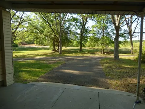 Exterior - 2074 Magnolia Pisgah Rd, Mccomb, MS 39648 photo 3 of 15