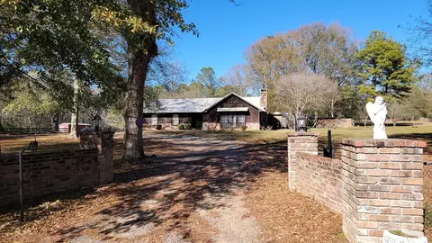 4193 Muddy Springs Rd, Magnolia, MS 39652