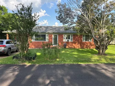 311 Walnut St, Summit, MS 39666