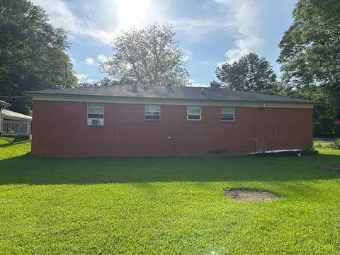 Exterior - 311 Walnut St, Summit, MS 39666 photo 2 of 6