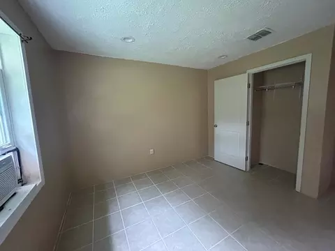 Bedroom - 311 Walnut St, Summit, MS 39666 photo 6 of 8