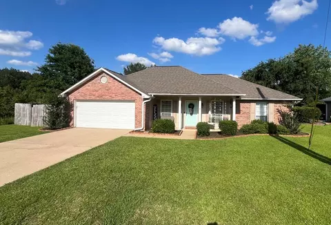116 Fox Loop, Mccomb, MS 39648