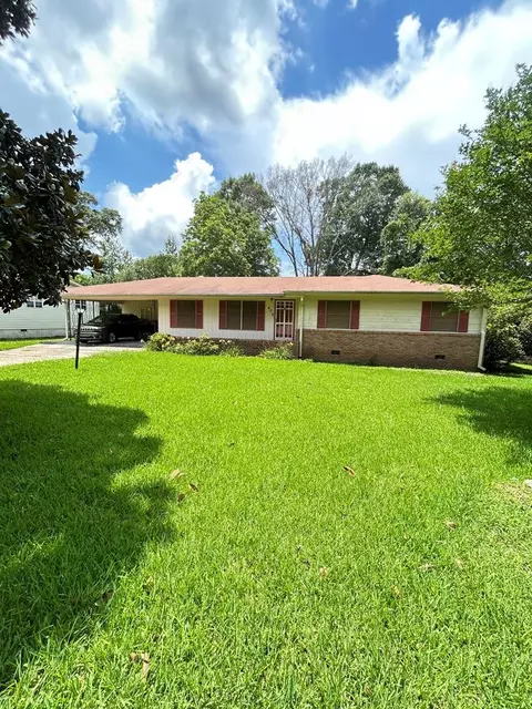 408 Wilson Dr, Mccomb, MS 39648