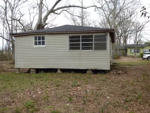 203 Peters St, Summit, MS 39666 photo 3
