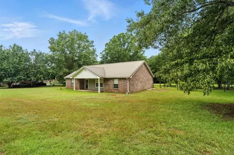 1010 Cannon Ln, Summit, MS 39666 photo 2
