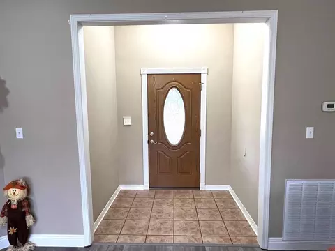 Entry Way - 1017 Hidden Meadow Ln, Summit, MS 39666 photo 1 of 1