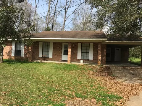 106 W Wilderness Rd, Natchez, MS 39120 photo 2
