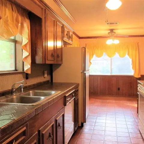102 N Meadow Rd, Natchez, MS 39120 photo 3