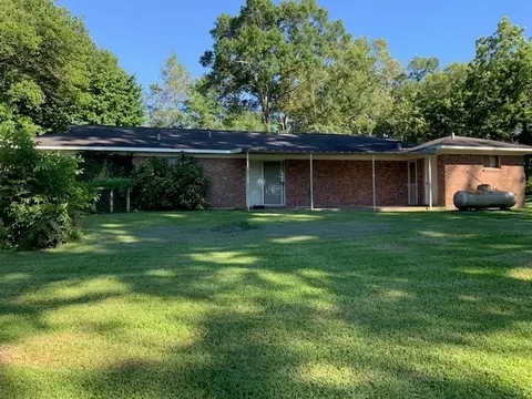 68 N Starnes Dr, Natchez, MS 39120 photo 4