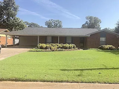 214 Brookfield Dr, Natchez, MS 39120 photo 1