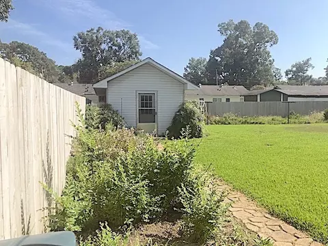 214 Brookfield Dr, Natchez, MS 39120 photo 4