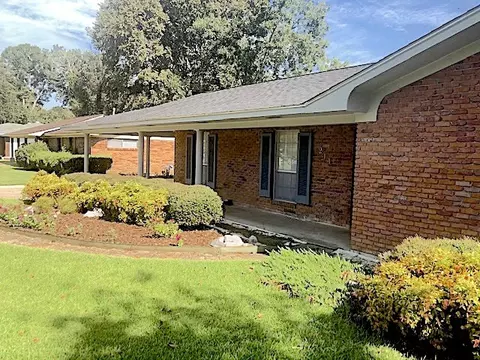 214 Brookfield Dr, Natchez, MS 39120 photo 3