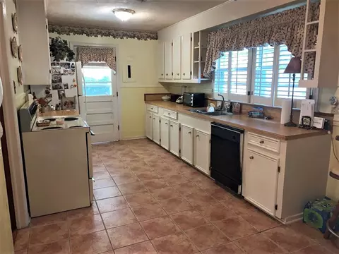 232 Holly, Natchez, MS 39120 photo 8