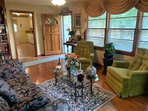 232 Holly, Natchez, MS 39120 photo 4
