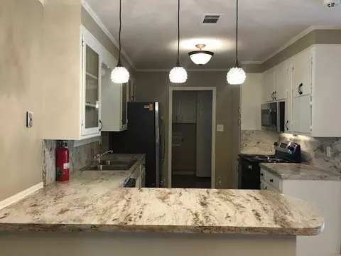 104 Brookfield Dr, Natchez, MS 39120 photo 3
