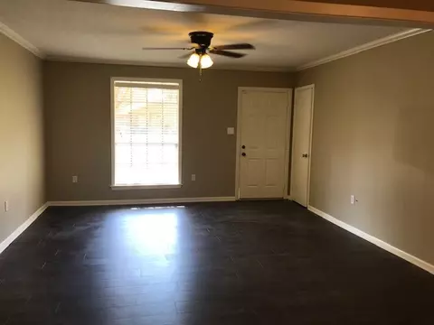 104 Brookfield Dr, Natchez, MS 39120 photo 2