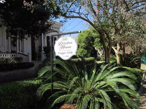 810 Main St, Natchez, MS 39120 photo 2