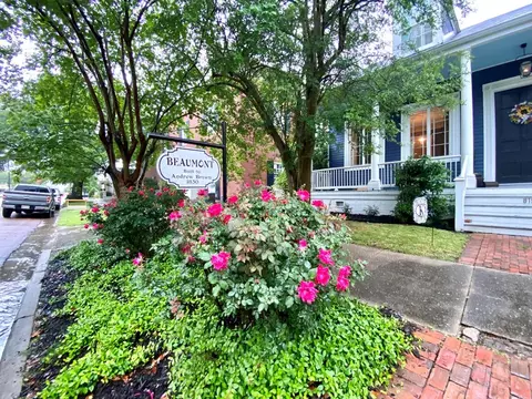 815 Main St, Natchez, MS 39120 photo 1