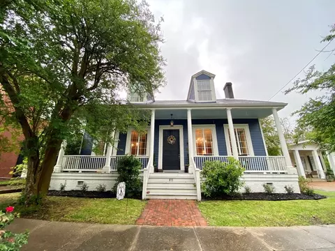 815 Main St, Natchez, MS 39120 photo 4