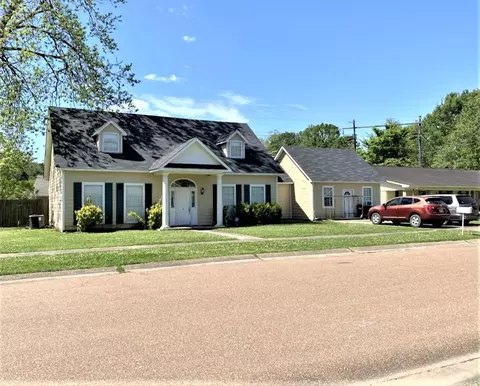 4 Aldren Ct, Natchez, MS 39120 photo 1