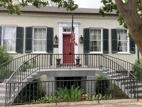 300 N Commerce, Natchez, MS 39120 photo 1