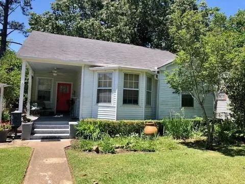 410 Walnut St, Natchez, MS 39120 photo 2