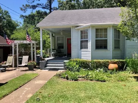410 Walnut St, Natchez, MS 39120 photo 1