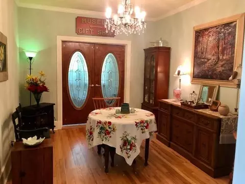 410 Walnut St, Natchez, MS 39120 photo 8