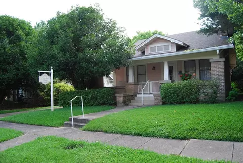 106 Arlington, Natchez, MS 39120 photo 1