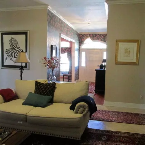 16 Colony Dr, Natchez, MS 39120 photo 2
