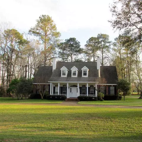 16 Colony Dr, Natchez, MS 39120 photo 1