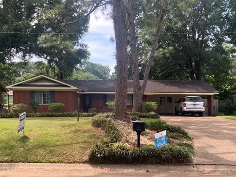 202 John Glenn, Natchez, MS 39120 photo 1