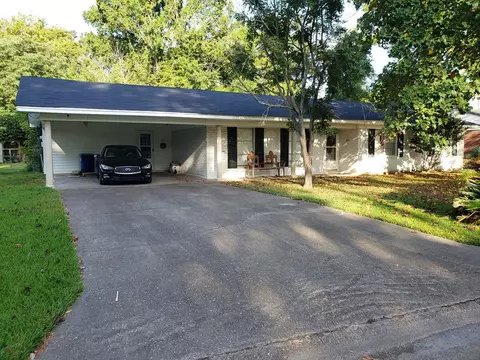 104 Pecan Way, Natchez, MS 39120 photo 1