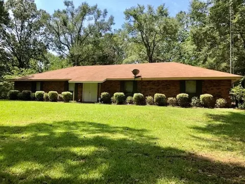 4 N Hall Rd, Roxie, MS 39661 photo 2