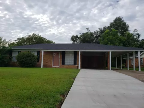 104 Opal Dr, Natchez, MS 39120 photo 1