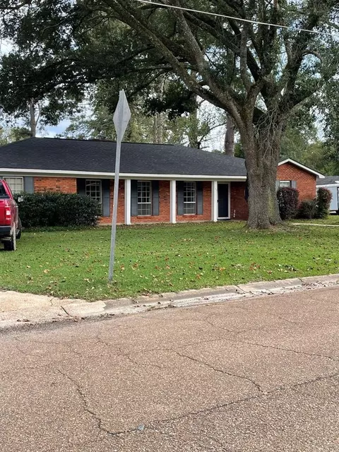 105 Espero Dr, Natchez, MS 39120 photo 1