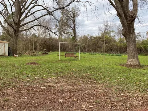 52 Cloverdale, Natchez, MS 39120 photo 3
