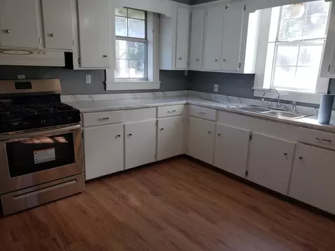 16 Oscar Ave, Natchez, MS 39120 photo 4