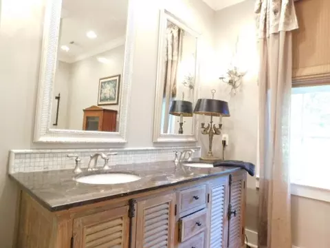 819 Washington St, Natchez, MS 39120 photo 22