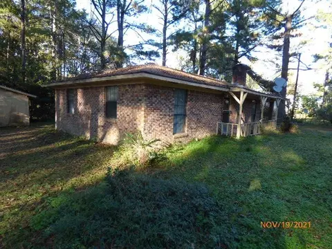 301 Cranfield Rd, Roxie, MS 39661 photo 3