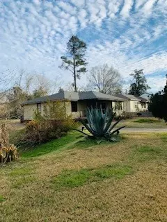 2107 Second, Natchez, MS 39120 photo 3