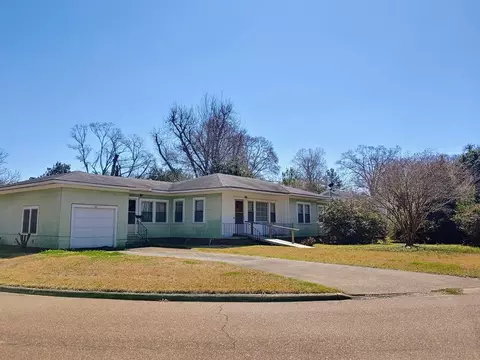 107 Laurel Ave, Natchez, MS 39120 photo 1