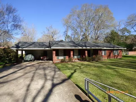 205 Live Oak, Natchez, MS 39120 photo 1