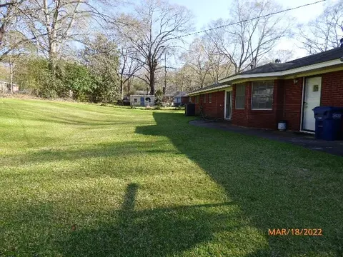 205 Live Oak, Natchez, MS 39120 photo 2