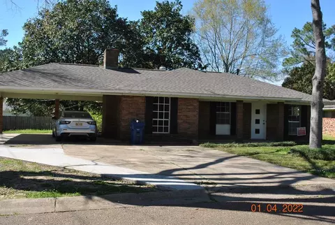 702 Lindberg Ave, Natchez, MS 39120 photo 1